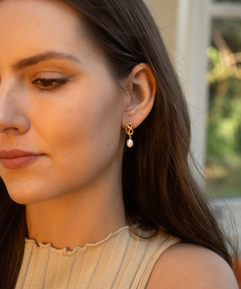 June Birthstone - Medium love knot pearl drop earrings, gold