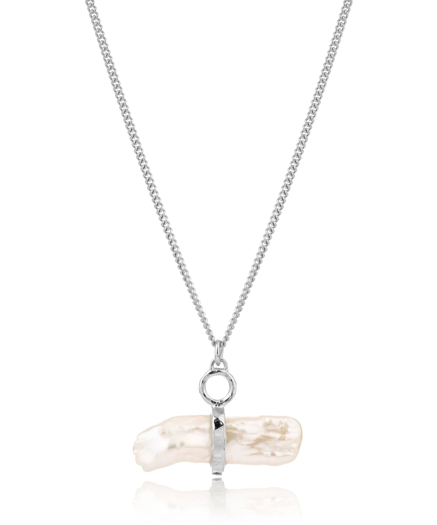 Reykjavik pearl toggle silver necklace