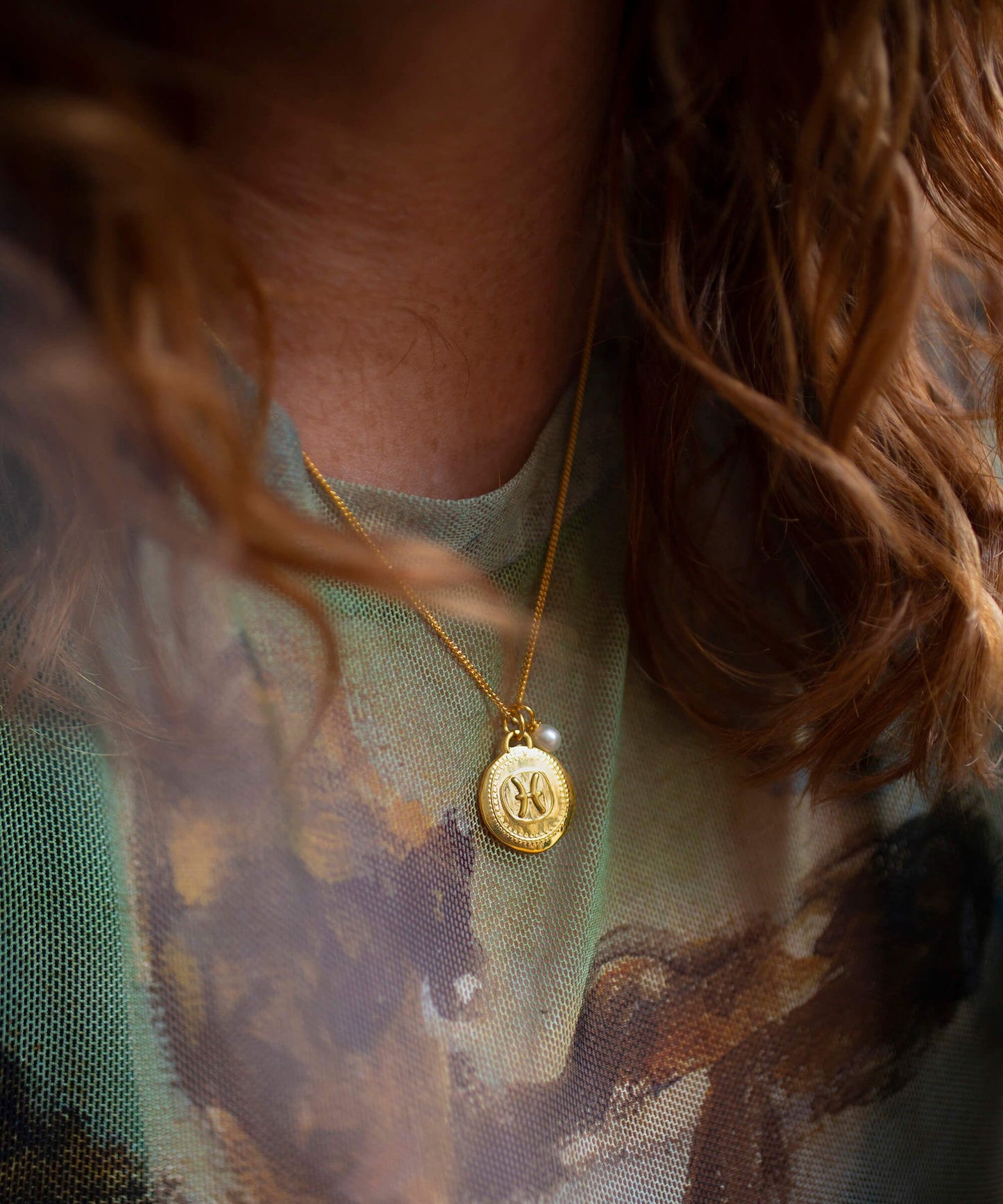 Pisces gold zodiac necklace
