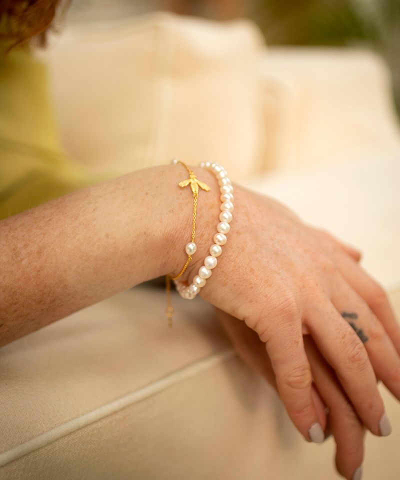 Button Pearl Gold Bracelet