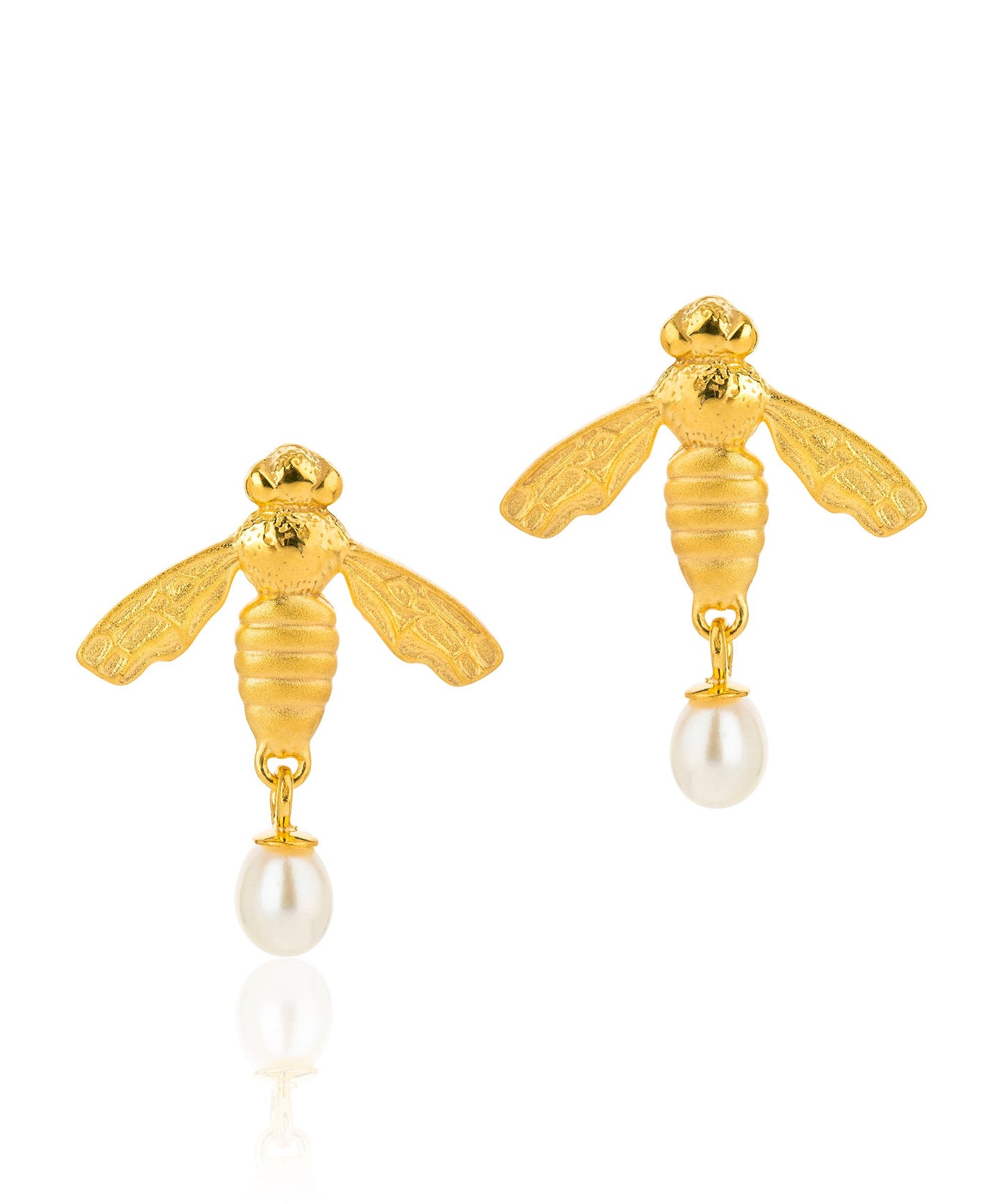 Flying bee gold stud earrings