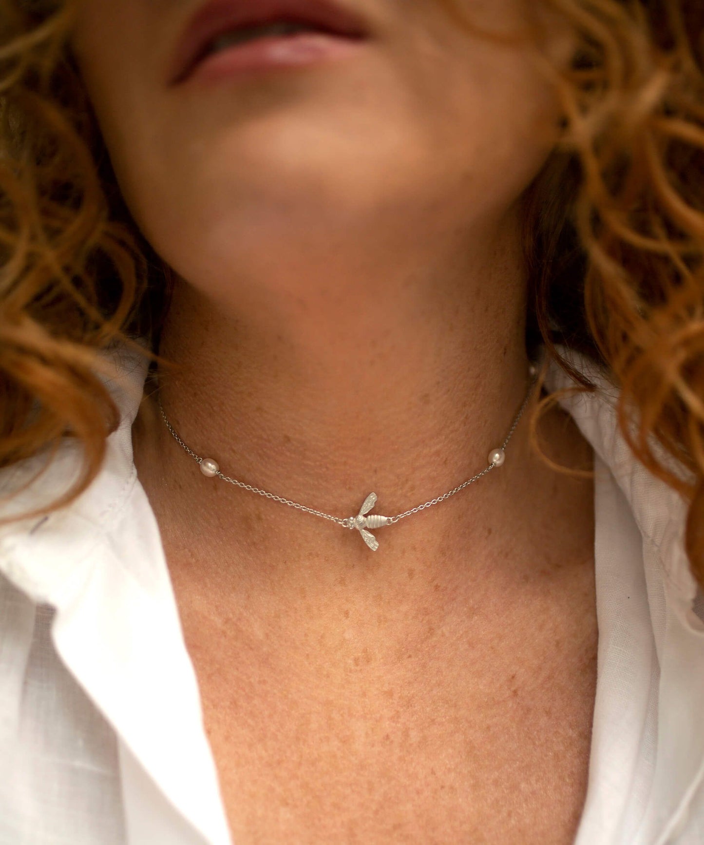 Flying bee silver necklace