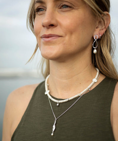 Reykjavik pearl silver choker with sea charms