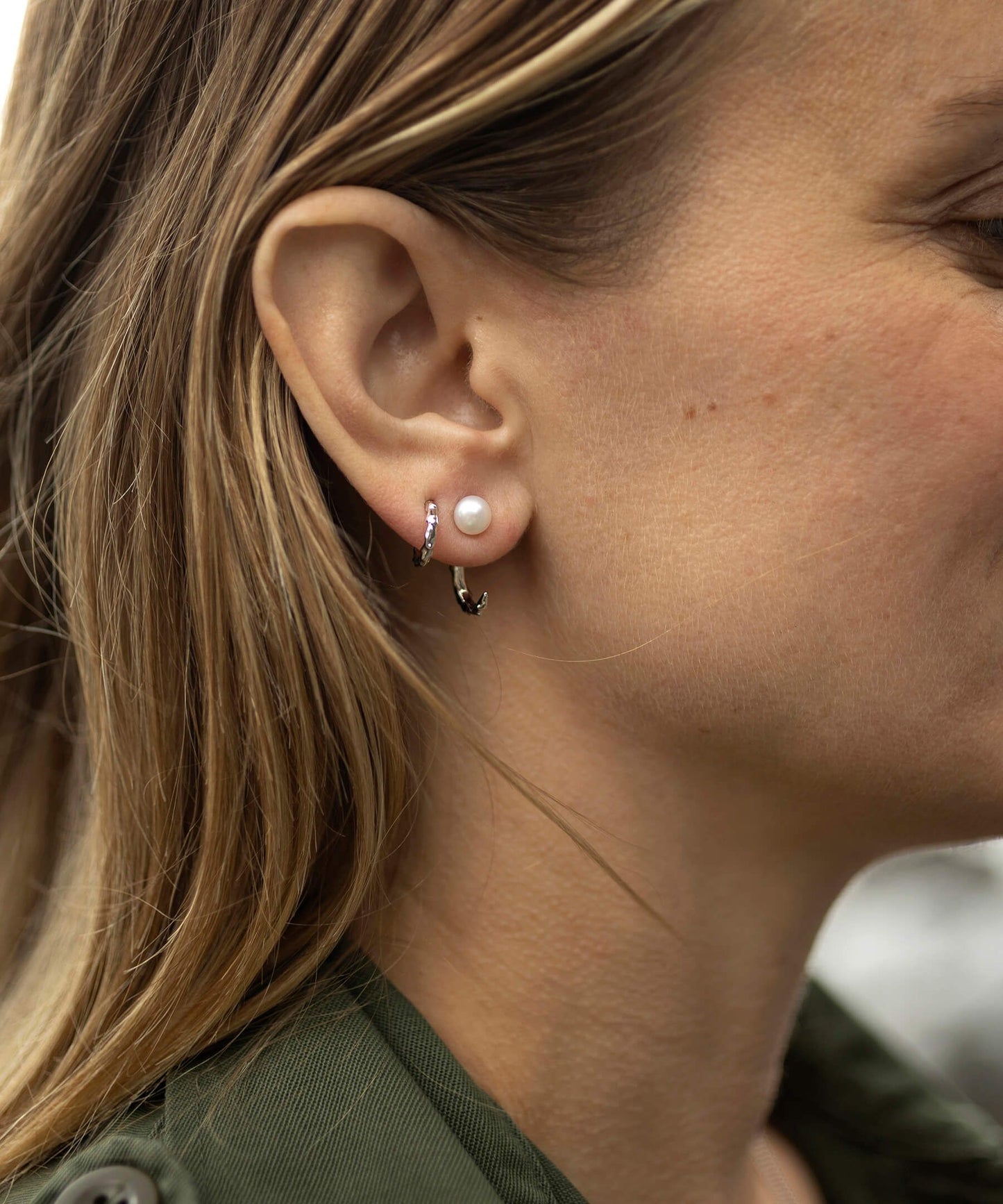Ear jacket-volcano silver hoop with pearl stud