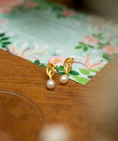 June Birthstone - Medium love knot pearl drop earrings, gold