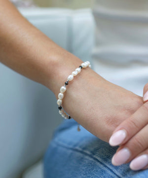 Black and White Pearl Positivity silver Bracelet