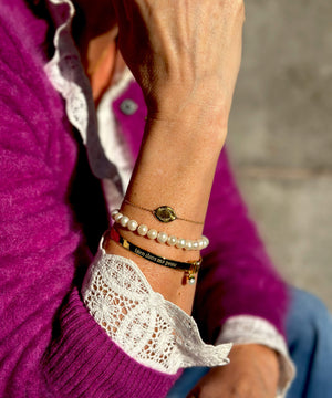 Midlifechic mantra disc bracelet with single pearl charm, 18k gold plate