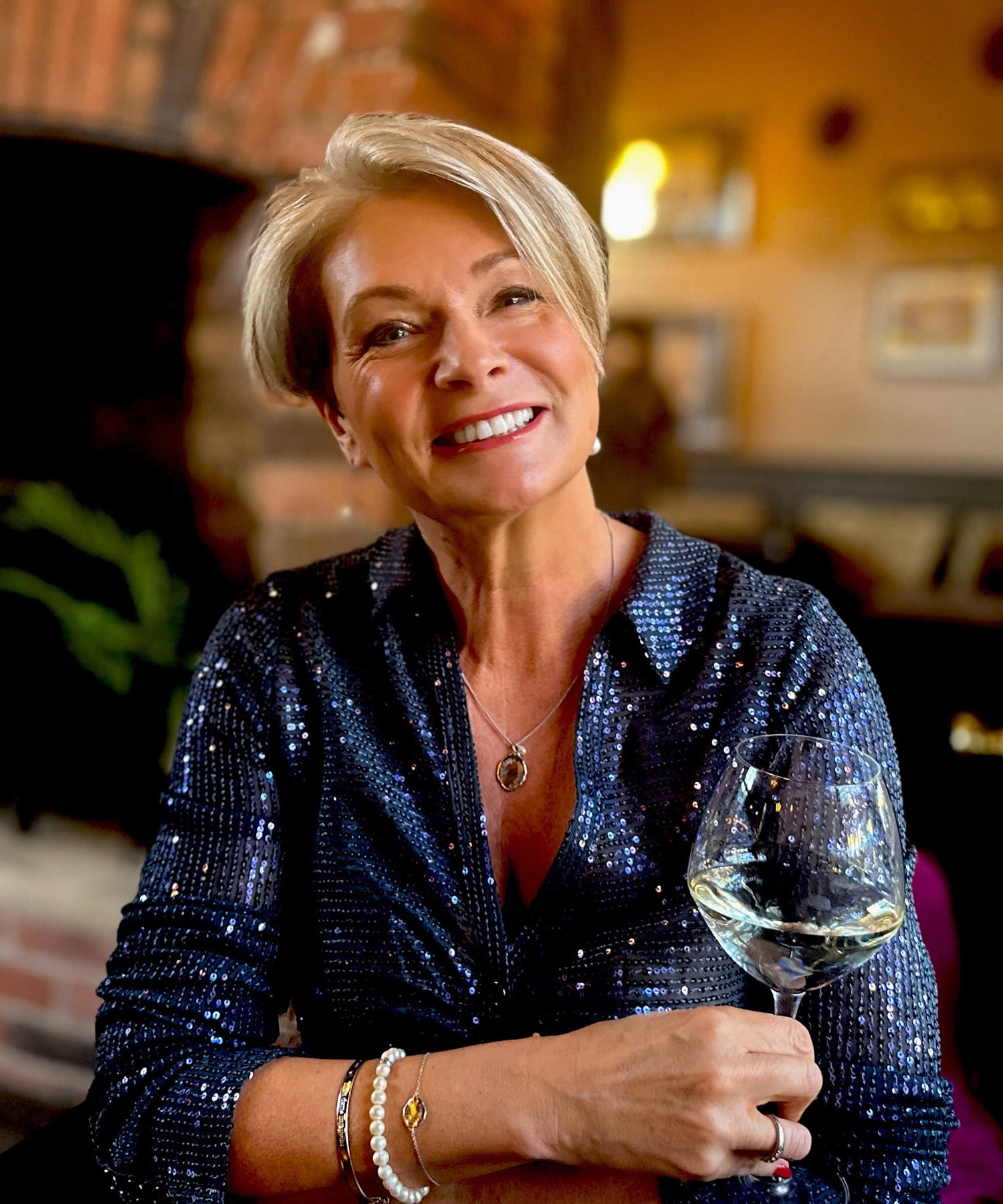 Midlifechic mantra silver necklace with single pearl charm