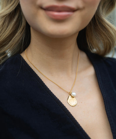 The World Is Your Oyster gold Necklace