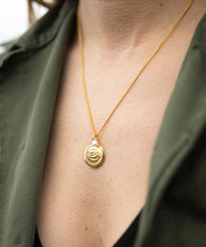 Cancer, gold zodiac pearl necklace, 21/6-22/7