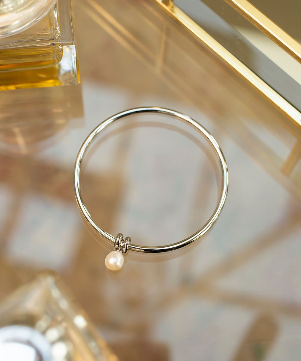 Bridal pearl bracelet set