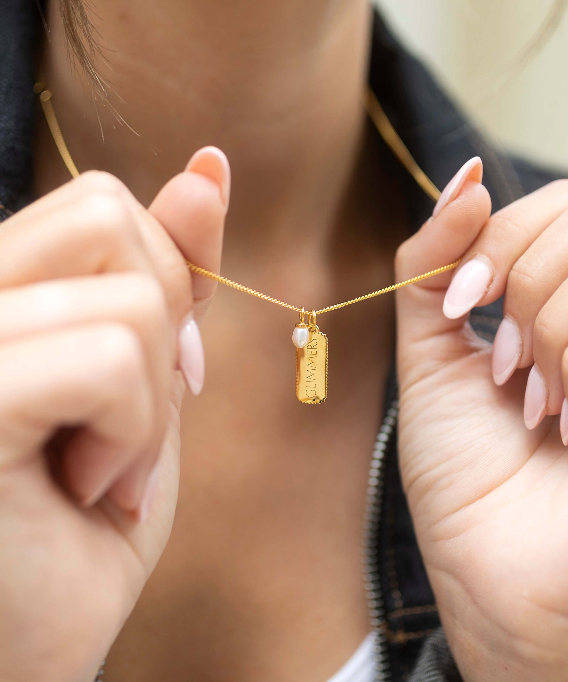 Single Pearl Gold Glimmers Pendant Necklace