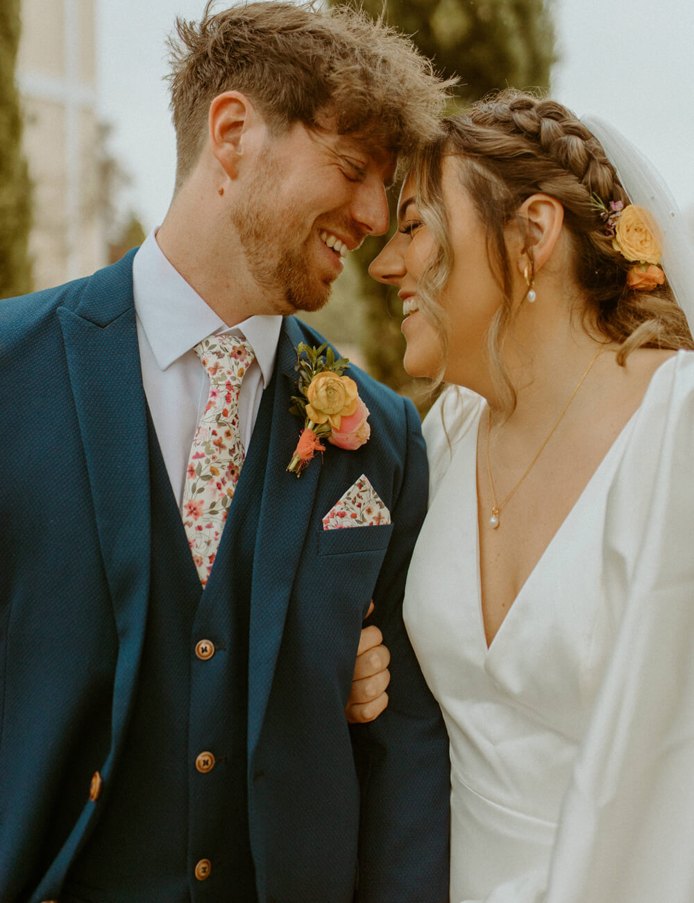 lucy gosling wearing gold pearl bridal jewellery