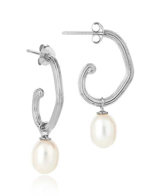 Unita organic pearl hoop earring, silver