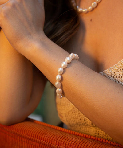 Coco baroque hand knotted pearl gold bracelet