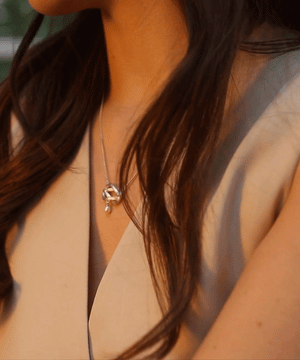 Love knot pearl silver necklace