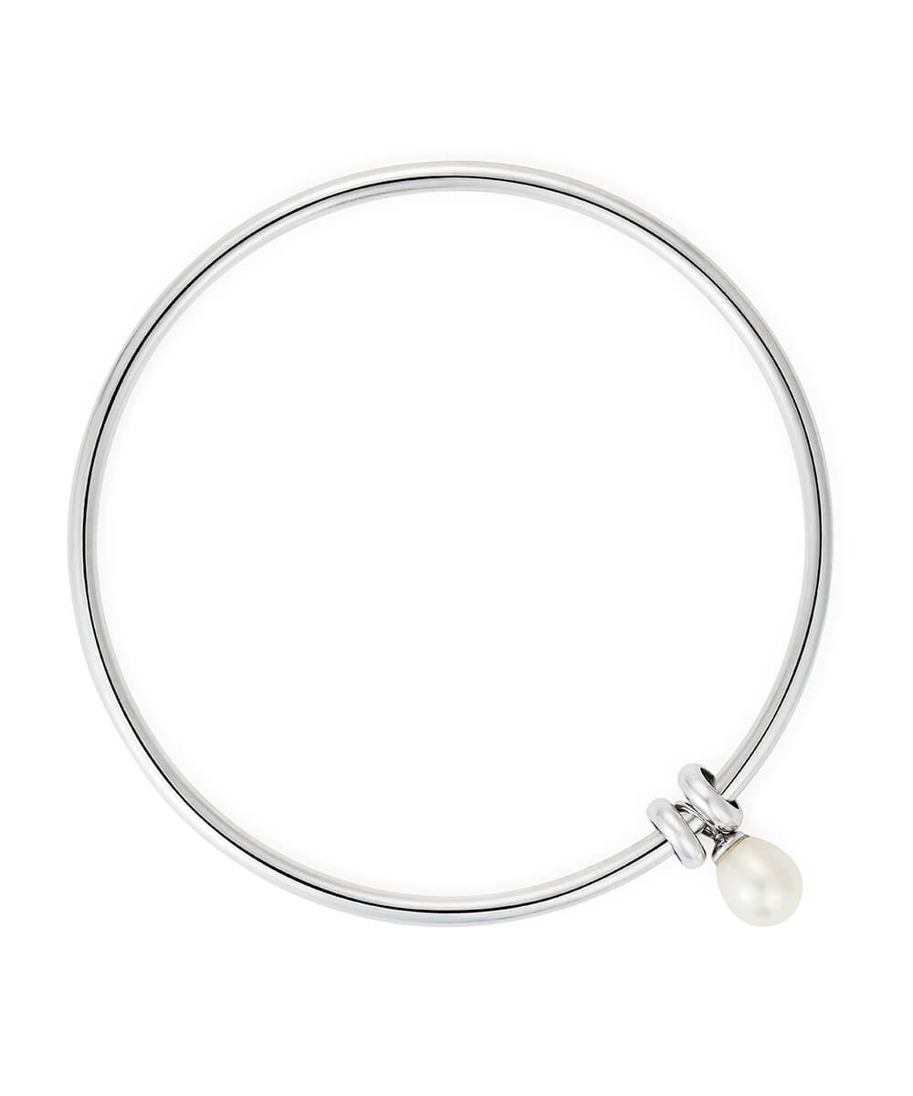 button pearl bracelet styling